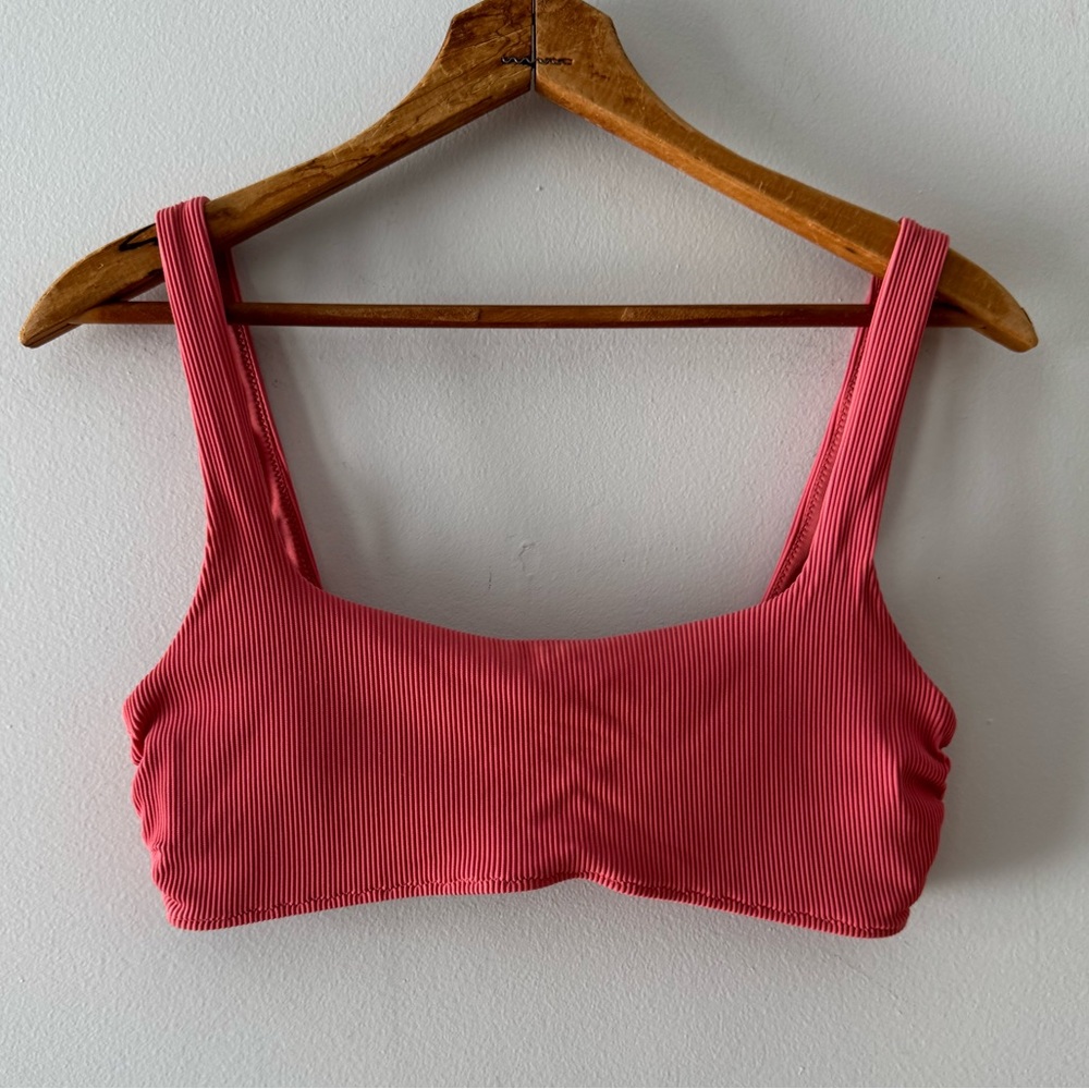 AERIE Scoop bra, sz Large, ribbed,‎ sports, athleisure, comfy, nylon / elastane